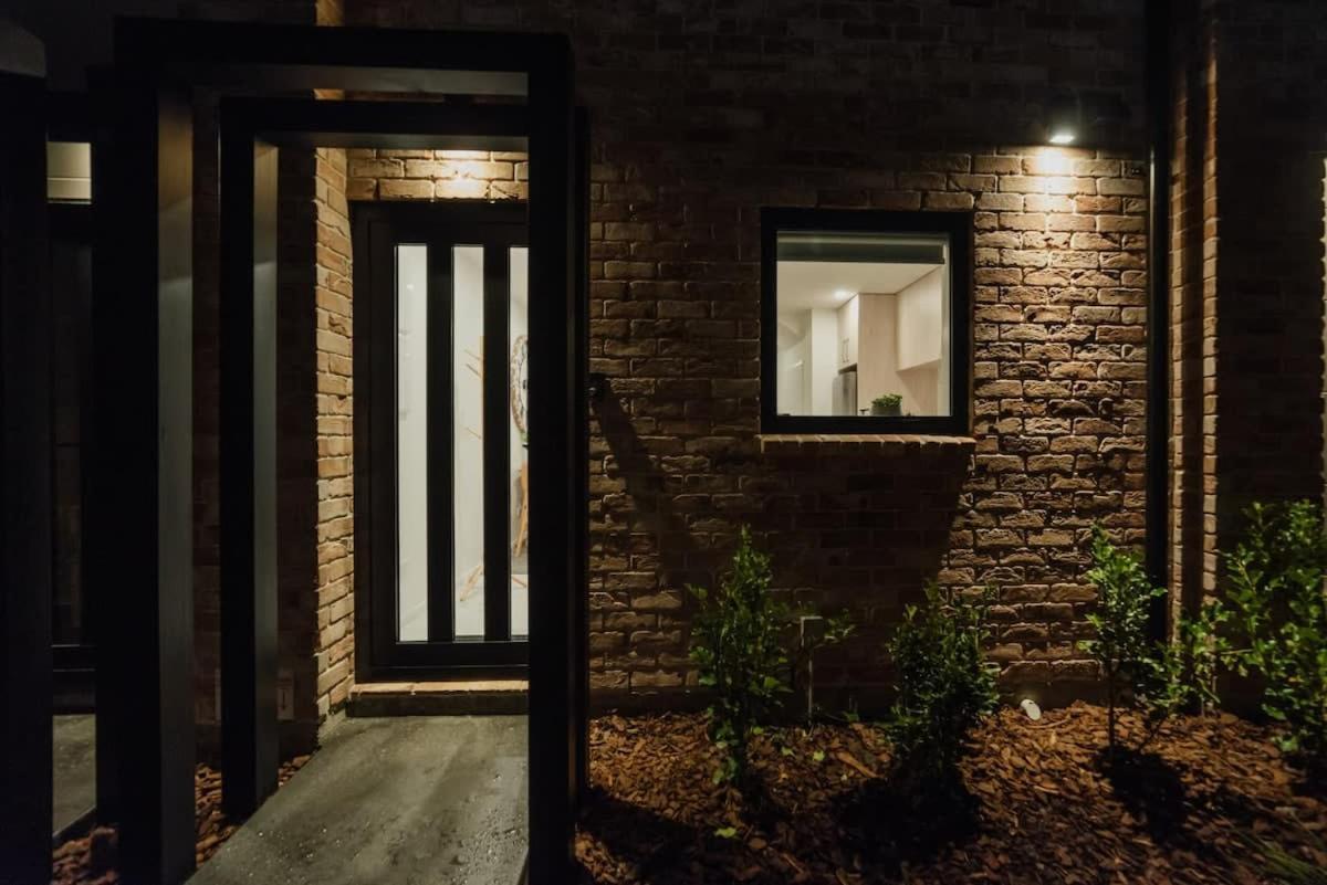 Stones Throw From The Stadium & Hot Tub Holiday home *